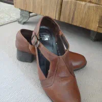 کفش چرم ۷۰۰ تومن