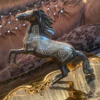 تندیس مجسمه اسب برنزقلم و کنده کازی شده