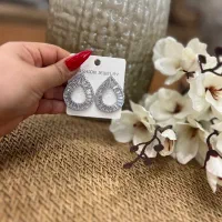 اکسسوری های ترند و‌خاص با قیمت باورنکردنی|بدلیجات|همدان, |دیوار