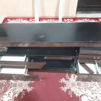 یکعددمیز تلویزیون درحد