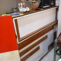 میز پیشخوان و تابلو ال ای دی