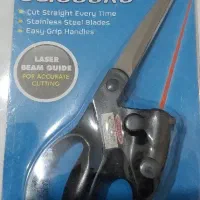 قیچی لیزر دار