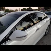 دودی درجه یک شیشه ضدخش uv