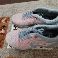 کفش|کیف، کفش، کمربند|شیراز, زرهی|دیوار