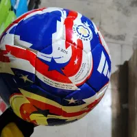 توپ فوتبال آدیداس