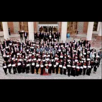 جذب دو نفر همکار در واحد فروش