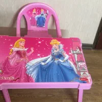 میز تحریر و صندلی