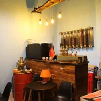 کانتر و لوستر کافه