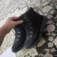یک جفت بوت خارجی نو