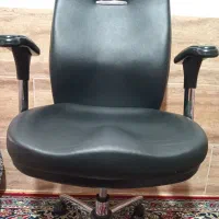 صندلی چرخ دار اداری