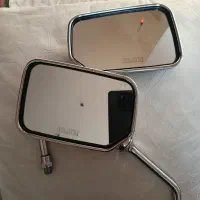 یک عدد ساعت و جفت اینه موتور سیکلت