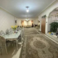 خونه ویلای دو طبقه یک واحد ۱۵۰متری میفروشم