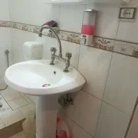 روشویی همراه با شیر