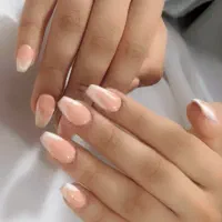 ارائه خدمات کاشت ناخن  با بهترین کیفیت|خدمات آرایشگری و زیبایی|شیراز, سلطان آباد|دیوار