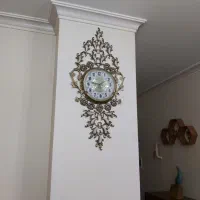 ساعت دیواری برنجی نگین دار شیک|ساعت دیواری و تزئینی|ری, اقدسیه|دیوار