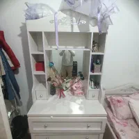 تخت کمد میز ارایشی