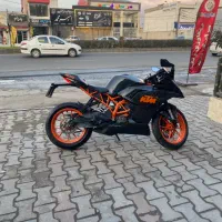 کی تی ام ۲۰۰ بنلی ۳۰۰ ریس ان اس ار اس هیوسانگ|موتورسیکلت|رشت, نیروی دریایی|دیوار