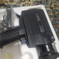 پروژکتور و دوربین قدیمی