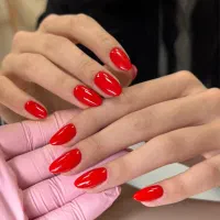 کاشت ناخن و اموزش