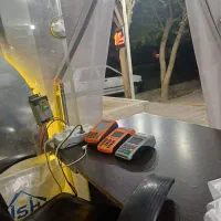 نیاز مند دو فروشنده  آقا یا خانم