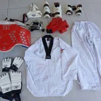 لباس تکواندو کاملاً سالم مناسب برای 14 تا 18 سال