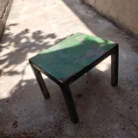 چهار پایه و گلدان