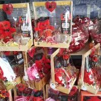 عروسک ولنتاین سبد ولنتاین