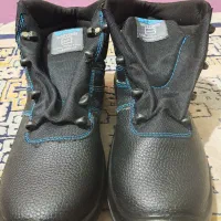 گفش ایمنی زحل|کیف، کفش، کمربند|شاهین‌شهر, شهرک گلدیس|دیوار