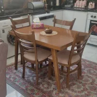 میز ناهار خوری چهار نفره
