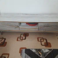 میز تلوزیون در حد نو