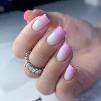 آموزش تخصصی کاشت ناخن و مانیکور و پدیکور