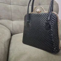 تعدادی کیف زنانه|کیف، کفش، کمربند|شیروان (خراسان), |دیوار