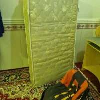 تشک نوجوان کاملا تمیز و نو و کریر نوزاد|تشک تختخواب|اهرم, |دیوار