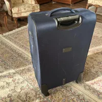 چمدان برزنتی در حد نو