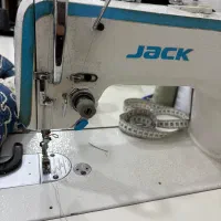 استخدام نمونه دوز در کارگاه تولیدی پوشاک