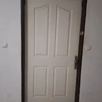 درب ورودی آپارتمان