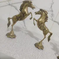 برنز تزینی|کلکسیون اشیاء عتیقه|رباط‌کریم, نصیرشهر|دیوار