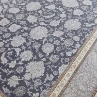 فرش در حد نو نو.