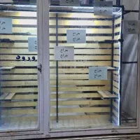 ویترین و میز مغازه