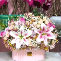 گل کادویی|گل و گیاه طبیعی|تهران, آبشار تهران (دریاچه)|دیوار