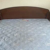 تخت دو‌نفره