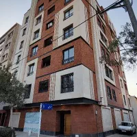 105متری.لاکچری،وامدار