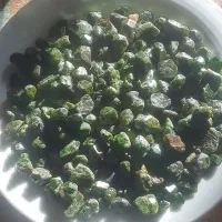 گارنت ،سبز|جواهرات|شهر ری, علایین|دیوار