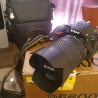 دوربین D5600 در حد نو