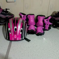 کفش اسکیت نو آکبندبه همراه وسایل ایمنی