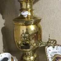 سماور برنج قدیمی سنگین|کلکسیون اشیاء عتیقه|عجب شیر, |دیوار