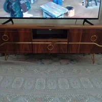 میز تلویزیون .