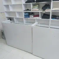 قفسه ام دی اف و دوتا میز پارتیشن به همراه شیشه