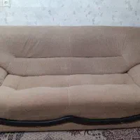 مبلمان راحتی ۷ نفره در حد نو بدون پارگی و لک و...