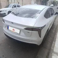 لونا برقی 1404کاشمر